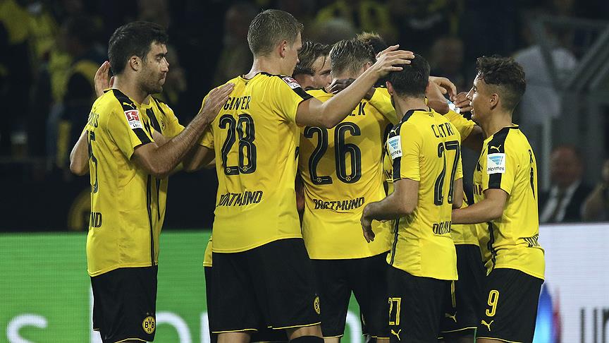 3 gol, 3 puan! Dortmund, Freiburg a acımadı!